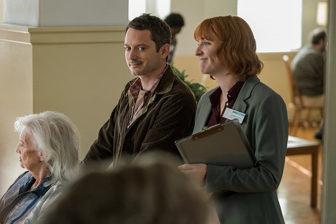 Yellowjackets - Edible Complex - Photos - Elijah Wood