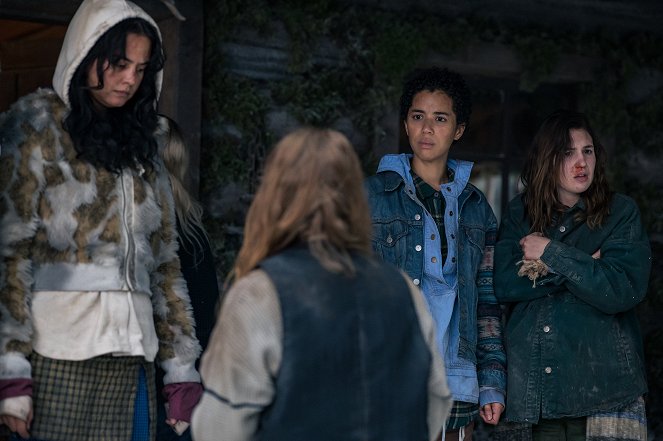 Yellowjackets - Digestif - Do filme - Courtney Eaton, Jasmin Savoy Brown, Sophie Nélisse