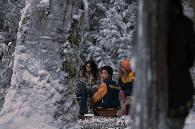 Yellowjackets - Deux vérités et un mensonge - Film - Courtney Eaton, Jasmin Savoy Brown, Samantha Hanratty