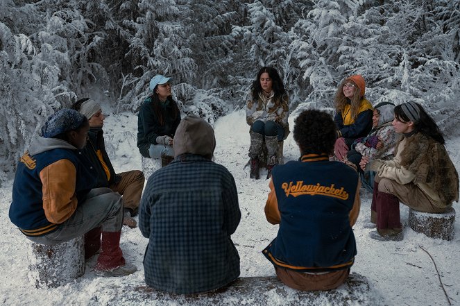 Yellowjackets - Two Truths and a Lie - Filmfotók - Courtney Eaton, Samantha Hanratty
