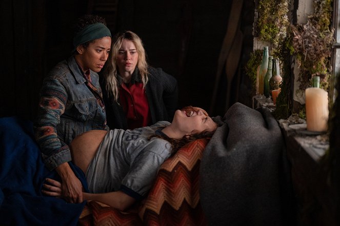 Yellowjackets - Qui - Filmfotos - Jasmin Savoy Brown, Sophie Thatcher, Sophie Nélisse