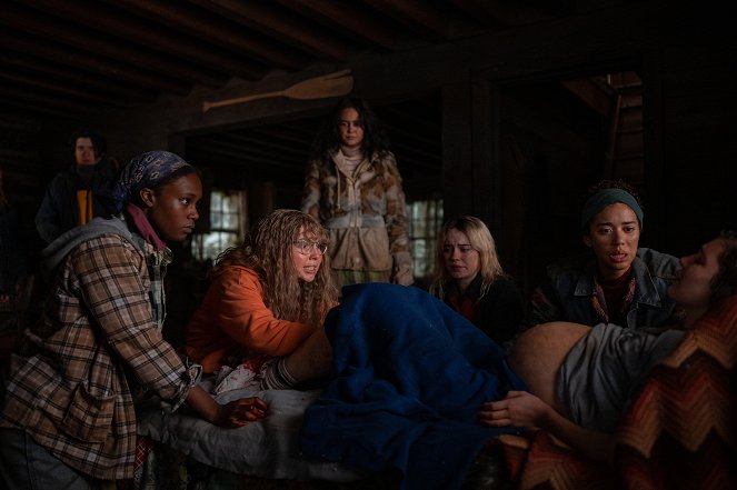 Yellowjackets - Qui - Photos - Nia Sondaya, Samantha Hanratty, Courtney Eaton, Sophie Thatcher, Jasmin Savoy Brown, Sophie Nélisse