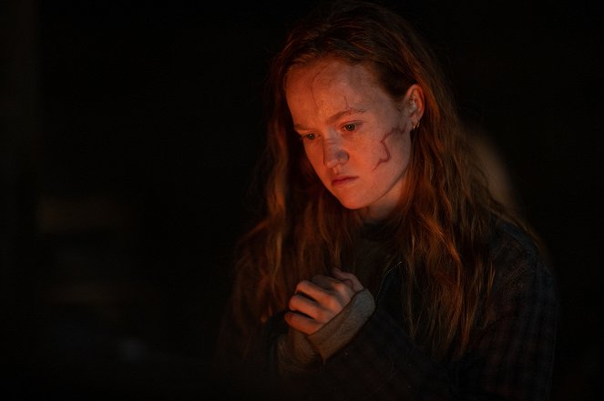 Yellowjackets - Burial - Filmfotos - Liv Hewson