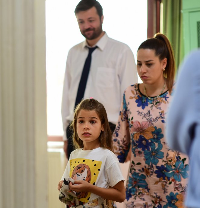 My Sweet Lie - Episode 17 - Photos - Lavinya Ünlüer, Aslı İnandık