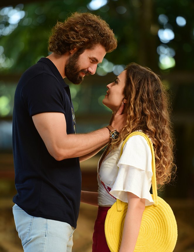 My Sweet Lie - Episode 13 - Photos - Furkan Palalı, Aslı Bekiroğlu