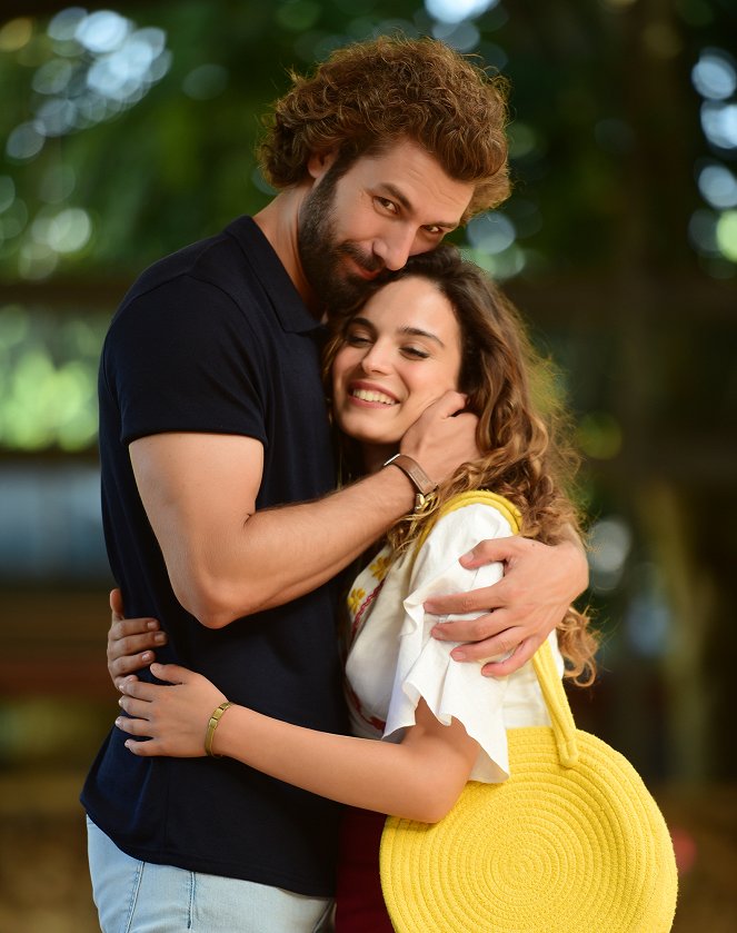 My Sweet Lie - Episode 13 - Photos - Furkan Palalı, Aslı Bekiroğlu