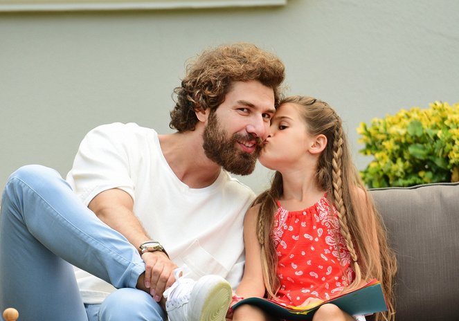 My Sweet Lie - Episode 4 - Photos - Furkan Palalı, Lavinya Ünlüer