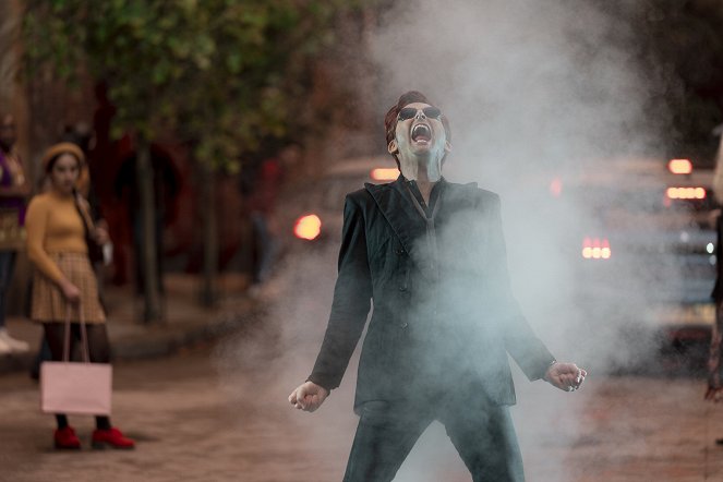 Good Omens - Chapter 1: The Arrival - Filmfotos