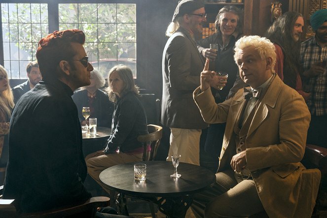 Good Omens - Season 2 - Chapter 2: The Clue Featuring the Minisode a Companion to Owls - Photos
