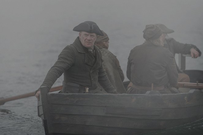 Outlander - Die Highland-Saga - A Life Well Lost - Filmfotos - Mark Lewis Jones