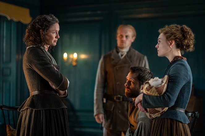 Outlander - Az idegen - The Happiest Place on Earth - Filmfotók - Caitríona Balfe, Sophie Skelton