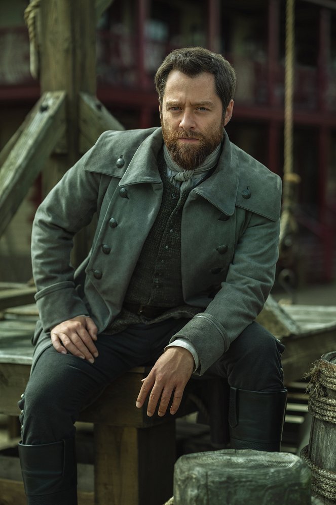 Outlander - The Happiest Place on Earth - Promo - Richard Rankin