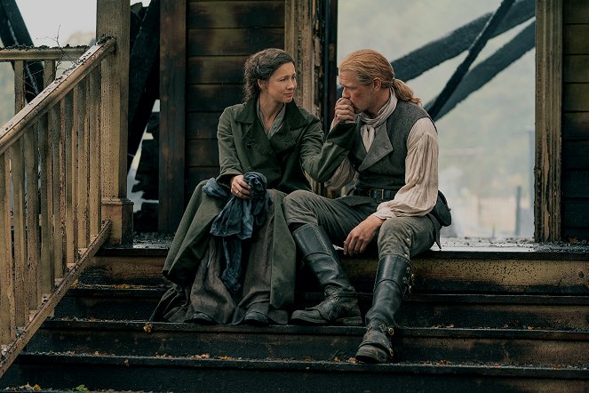 Outlander - Die Highland-Saga - Death Be Not Proud - Filmfotos - Caitríona Balfe, Sam Heughan