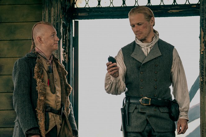 Outlander - Die Highland-Saga - Death Be Not Proud - Filmfotos - John Bell, Sam Heughan