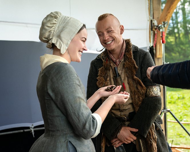 Outlander - A Most Uncomfortable Woman - Making of - John Bell