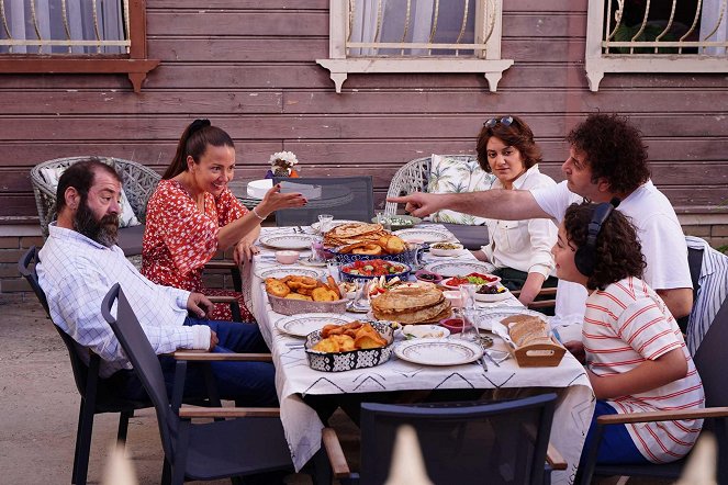 Benim Güzel Ailem - Episode 5 - Photos