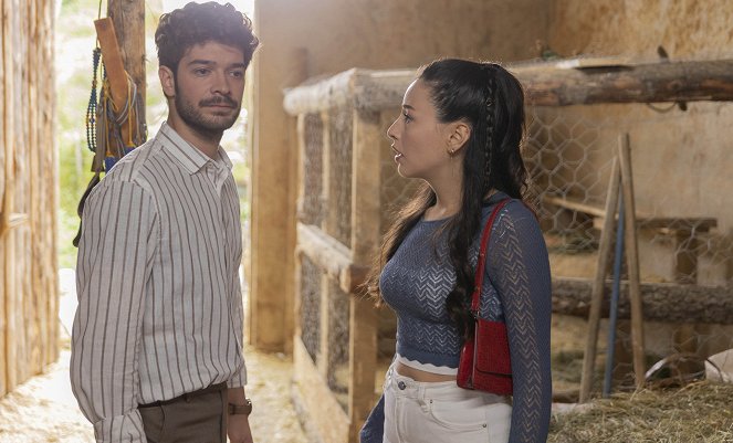 Vermem Seni Ellere - Episode 8 - Photos - Burak Can, İlayda Ildır