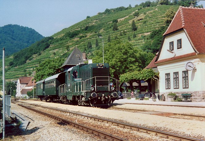 Eisenbahn-Romantik - Season 14 - Die Wachau – Im Bummelzug entlang an Weinbergen und Donauwellen - Kuvat elokuvasta