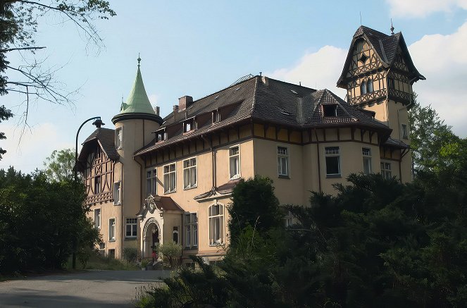 Reichsbürger - Innenansichten einer extremistischen Bewegung - Photos