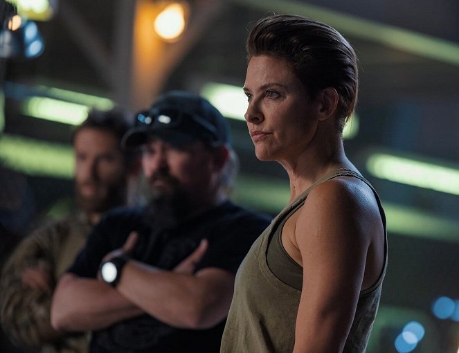 Special Ops: Lioness - Truth Is the Shrewdest Lie - Van film - Jill Wagner