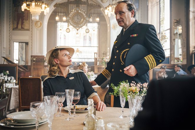 Das Boot (El submarino) - Season 4 - Ein deutscher Held - De la película