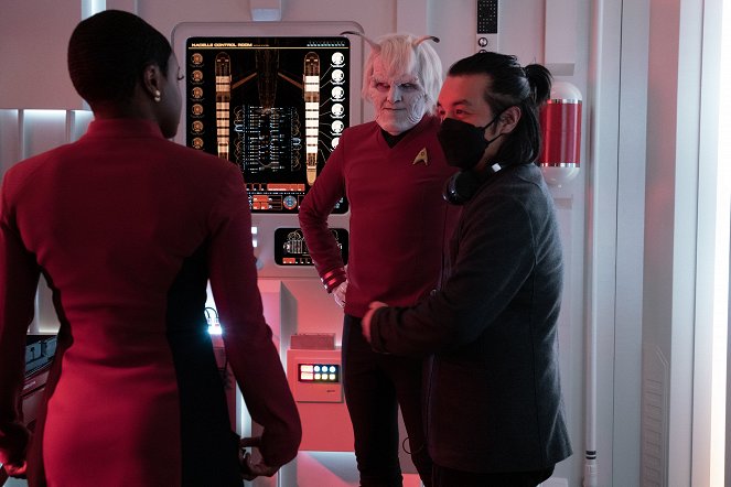 Star Trek: Strange New Worlds - Season 2 - Lost in Translation - Del rodaje - Bruce Horak, Dan Liu
