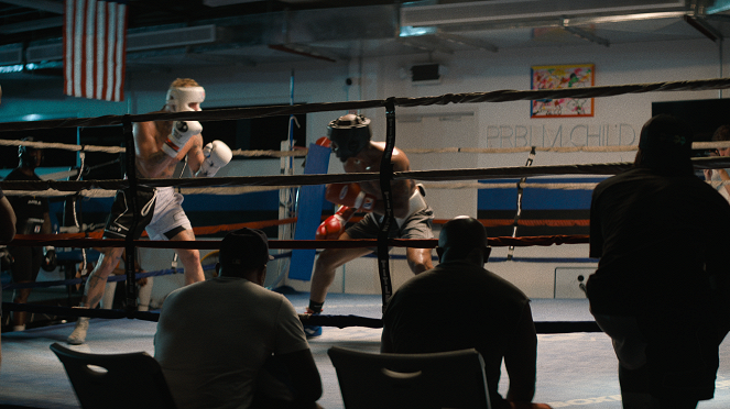 L'Envers du sport : Jake Paul, l'enfant terrible de la boxe - Film