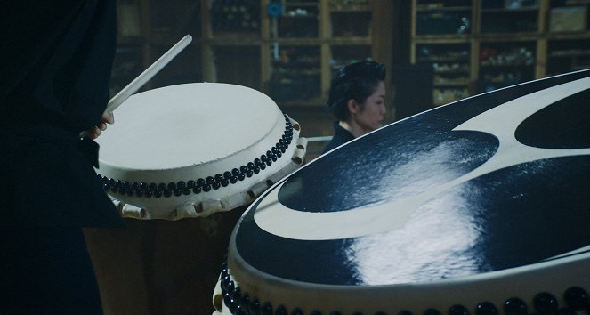 Senritsu seshimeyo - De la película