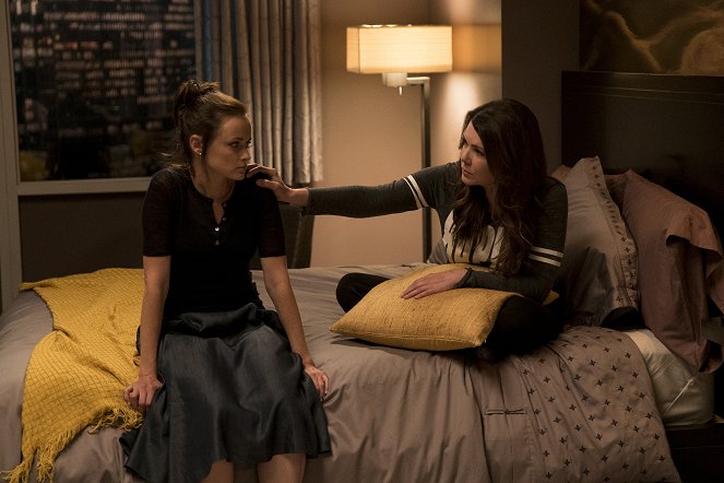 Gilmore Girls: A Year in the Life - Spring - Photos - Alexis Bledel, Lauren Graham