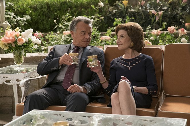 Gilmore Girls: A Year in the Life - Summer - Van film - Ray Wise, Kelly Bishop