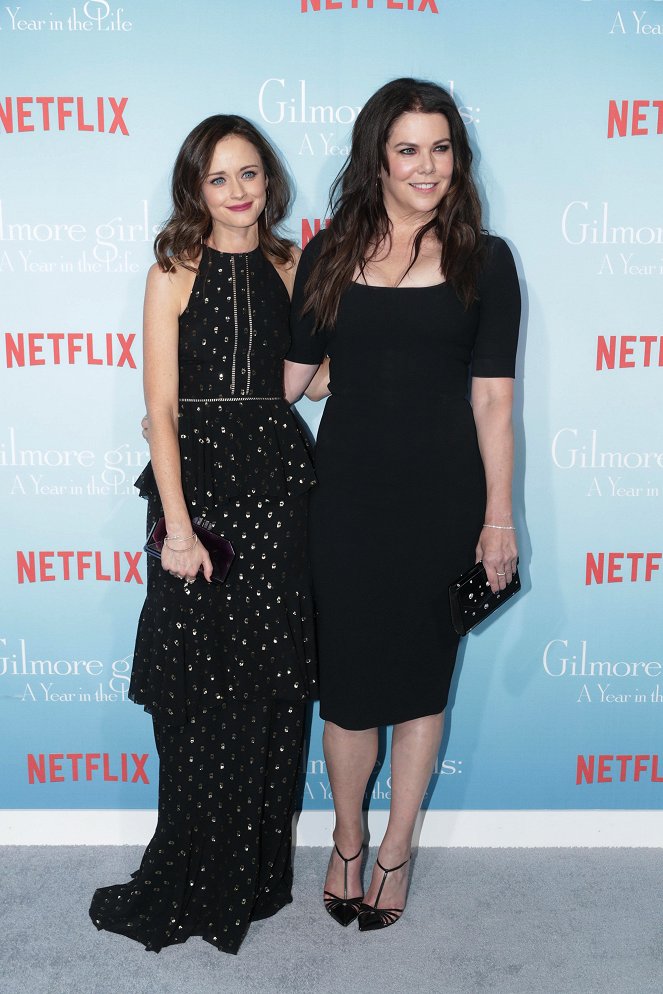 Kochane kłopoty: rok z życia - Z imprez - Netflix's "Gilmore Girls: A Year in the Life" Premiere - Alexis Bledel, Lauren Graham