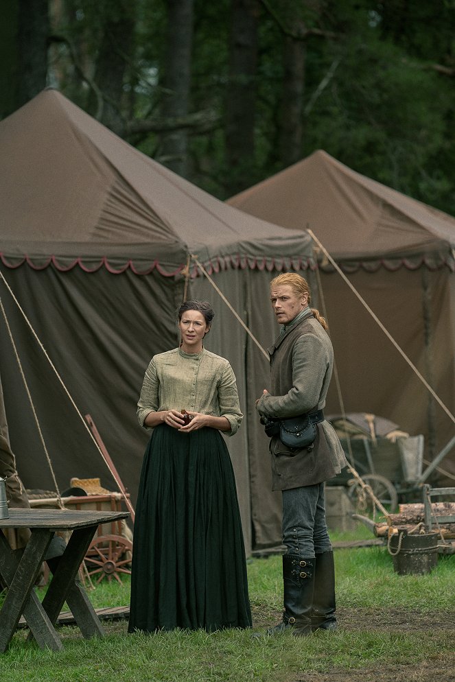 Outlander - Die Highland-Saga - Turning Points - Filmfotos - Caitríona Balfe, Sam Heughan