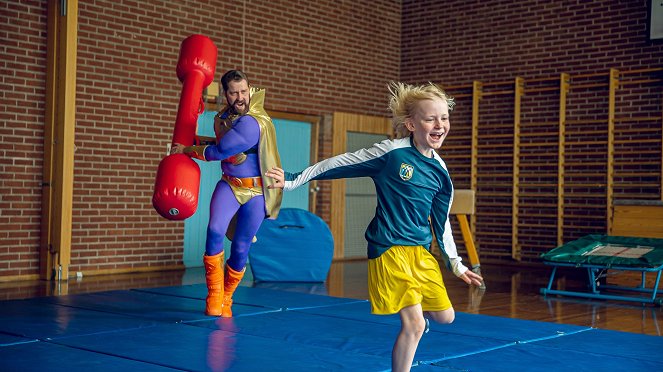 Superhero Academy - Kleine Tricks - Filmfotos - Olli Wermskog