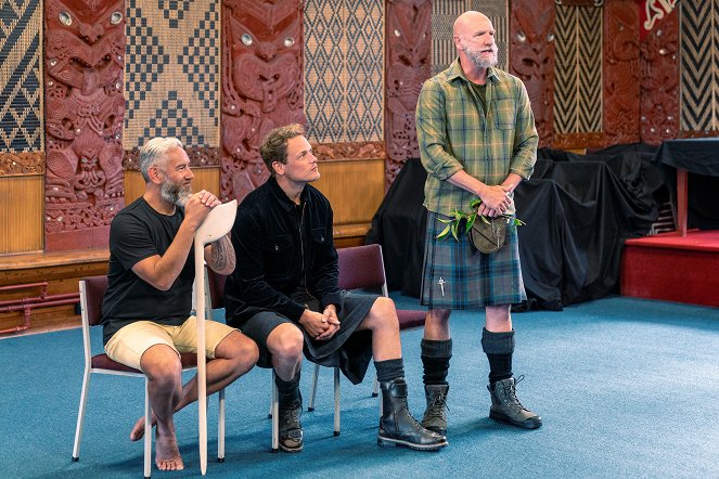 Men in Kilts: A Roadtrip with Sam and Graham - Maori Culture - Van film - Sam Heughan, Graham McTavish