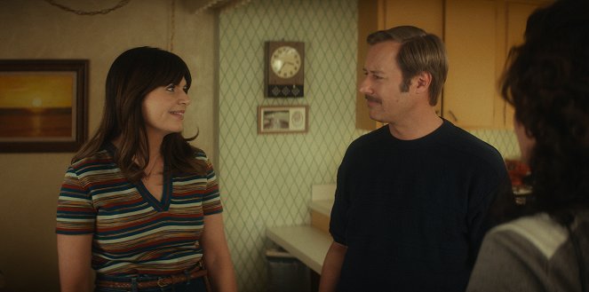 Physical - Jakby nikt nie patrzył - Z filmu - Casey Wilson, Rory Scovel