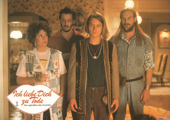 I Love You to Death - Lobby Cards - Joan Plowright, Keanu Reeves, River Phoenix, William Hurt