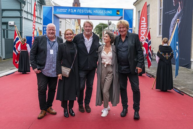 Kärleksbevis - De eventos - The closing screening at The 50th Norwegian International Film Festival in Haugesund. - Håkan Hammarén, Livia Millhagen, Rolf Lassgård, Hedda Rehnberg, Richard Hobert