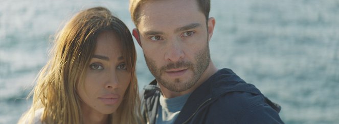 Koszmarna głębia - Z filmu - Madalina Diana Ghenea, Ed Westwick