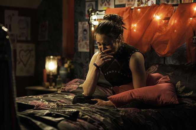 Hajsza - Season 3 - Csend és szenvedés - Filmfotók - Aisling Franciosi