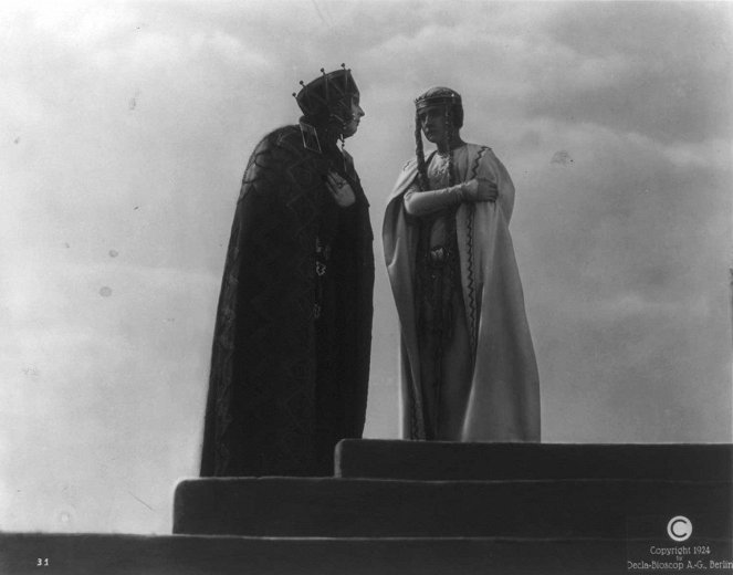 Los nibelungos: La muerte de Sigfrido - De la película - Hanna Ralph, Margarete Schön