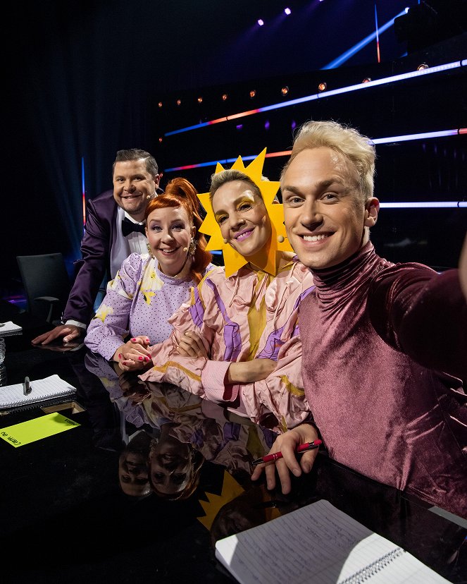 Masked Singer Suomi - Promo - Janne Kataja, Jenni Kokander, Maria Veitola, Christoffer Strandberg