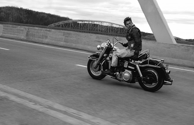 Motorkáři - Z natáčení - Austin Butler