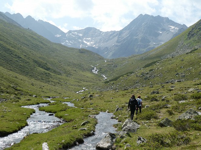 DokThema - Klimaschutz contra Naturschutz? Streit um Mega-Kraftwerk in den Alpen - Photos