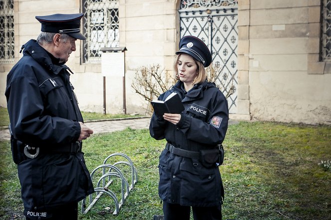 Zákony vlka - Modus operandi - De la película - Jan Novotný, Tereza Švejdová