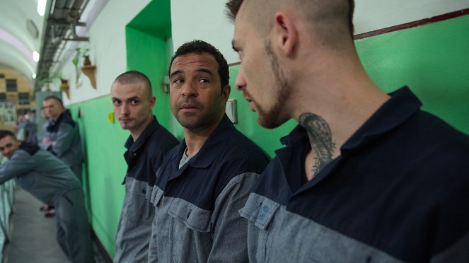 Inside World's Toughest Prisons - Czech Republic: The Crystal Meth Prison - Van film - Raphael Rowe