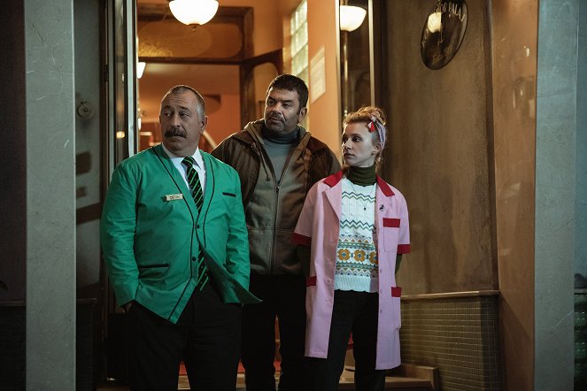 No molestar - De la película - Cem Yılmaz, Bülent Sakrak, Ahsen Eroğlu