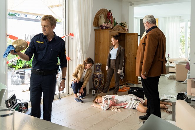 Die Rosenheim-Cops - Season 23 - Ordnung ist das halbe Leben - De la película