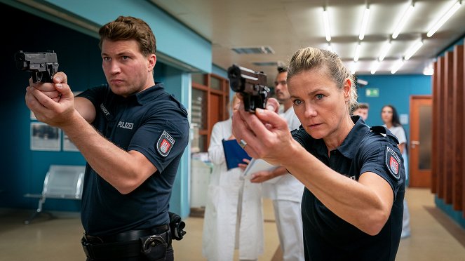 Polícia Hamburg - Season 18 - Eiskalter Engel - Z filmu