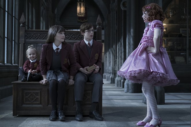 A Series of Unfortunate Events - Season 2 - The Austere Academy: Part 1 - Photos