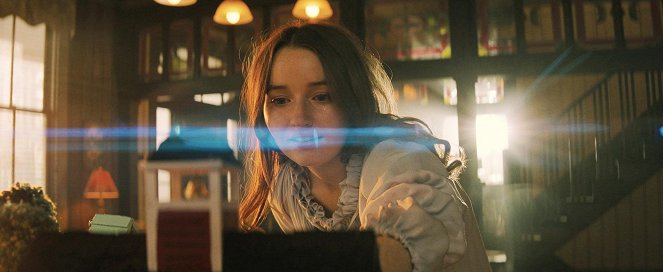 No One Will Save You - De filmes - Kaitlyn Dever